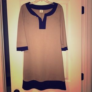Size M Tiana B knit dress. Tans and black.